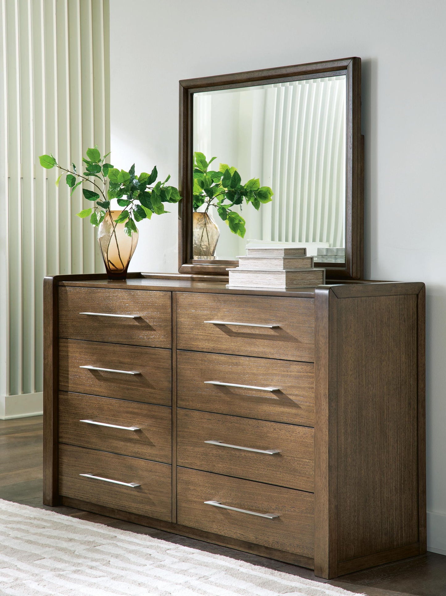 Marxmore - Dresser