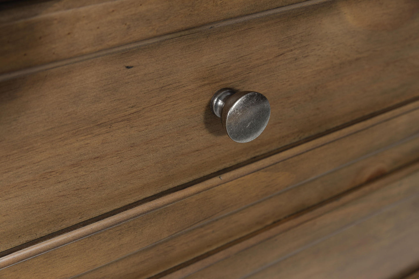 Feddinger - Dresser - Medium Brown