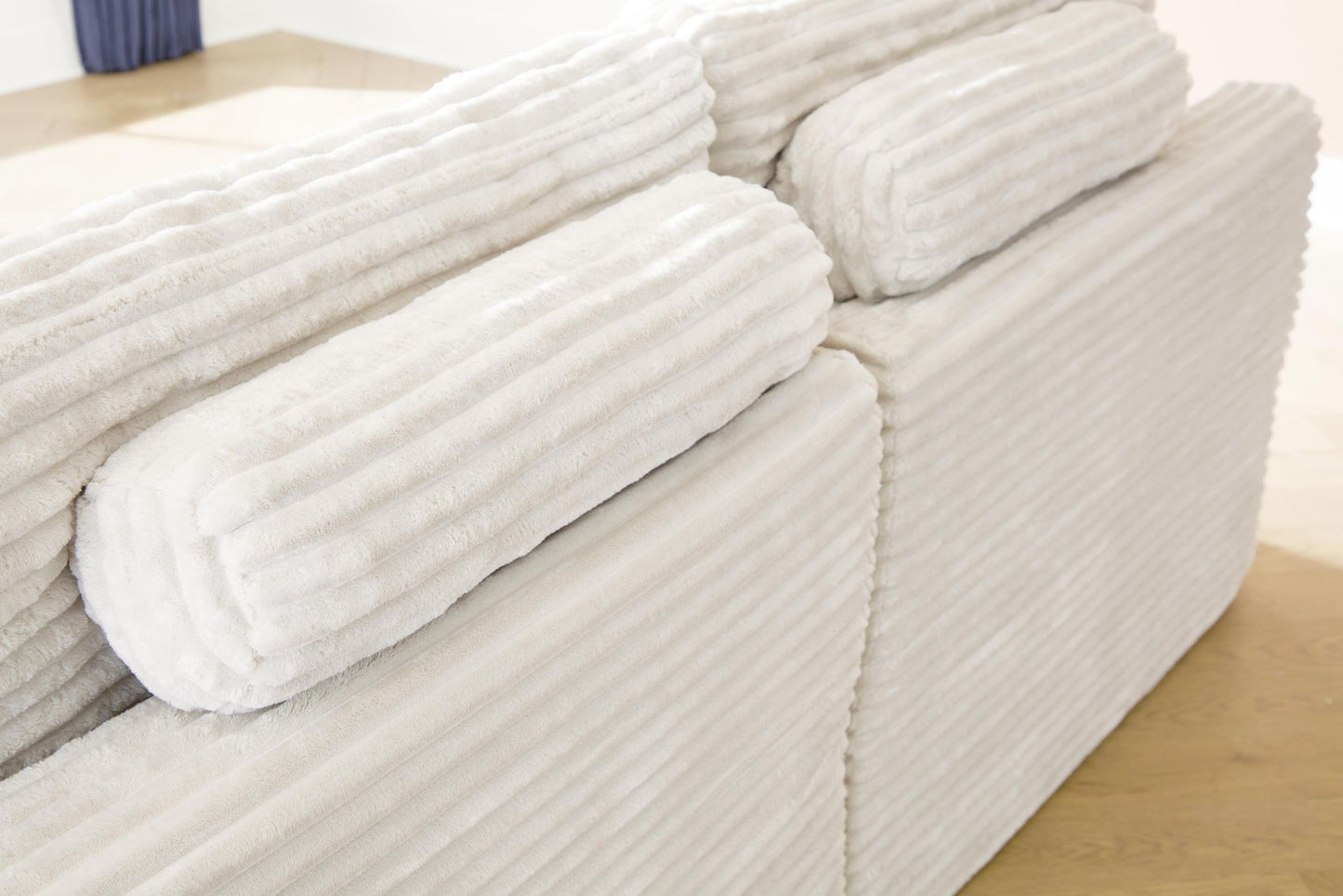 Fannin - 4-Piece Sectional With Ottoman - Ivory