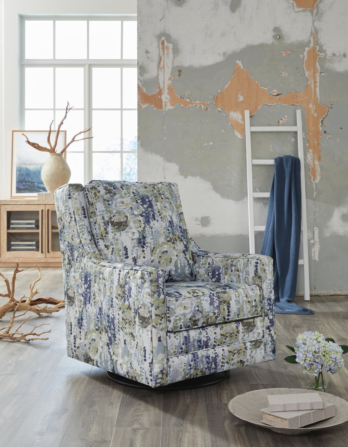 Dustinford - Swivel Glider Accent Chair - Multi