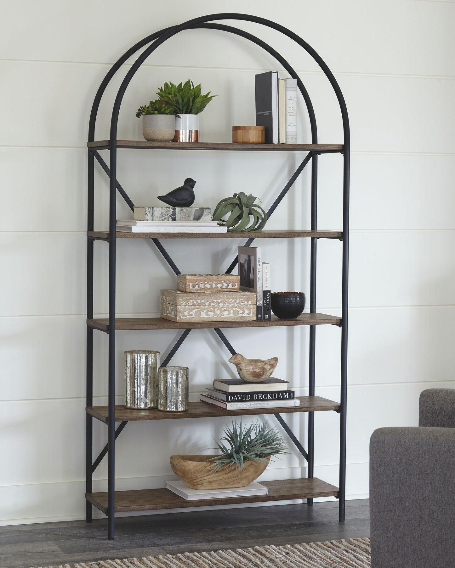 Galtbury - Bookcase - Brown / Black