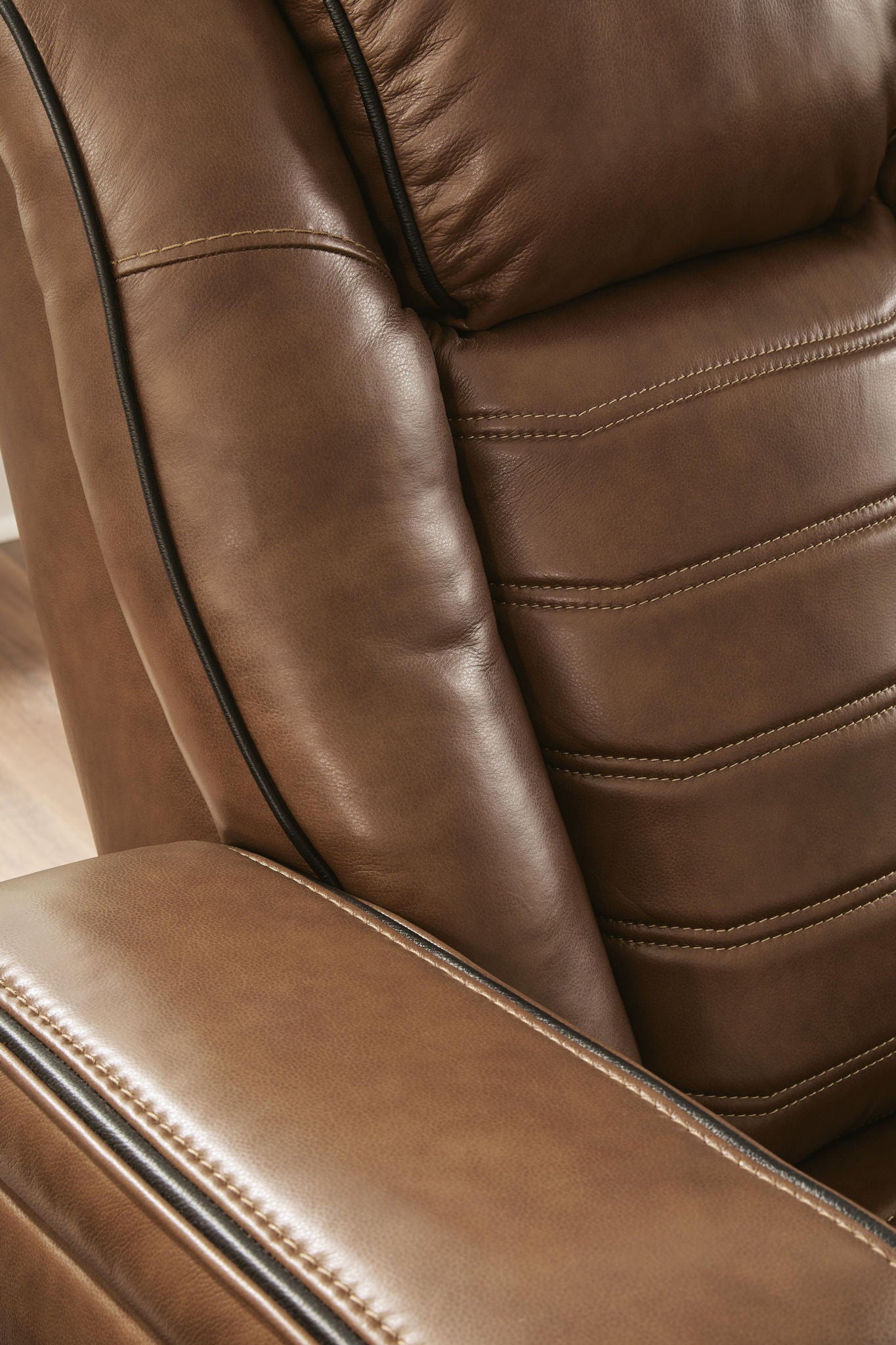 Gruaro - Power Reclining Loveseat With Console / Adjustable Headrest - Amber