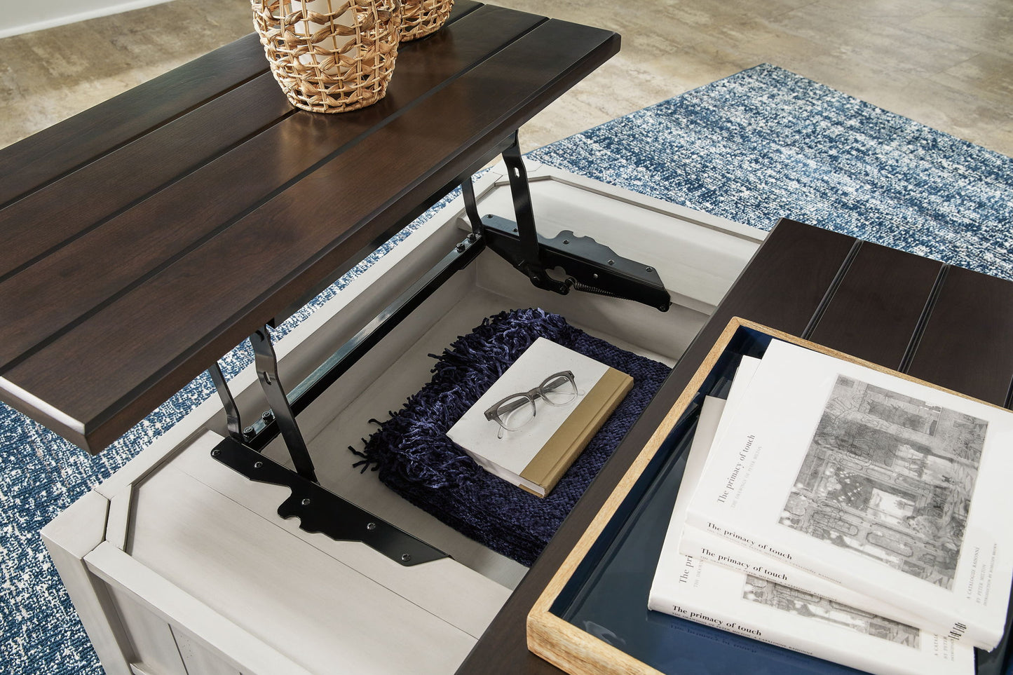 Darborn - Lift Top Cocktail Table - Gray / Brown