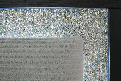 Maeling - Upholstered Panel Bed