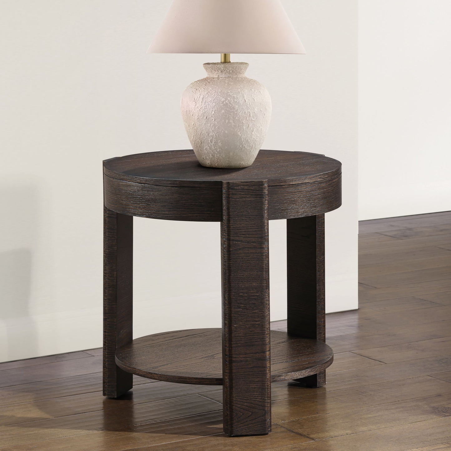 Salina - Round Table