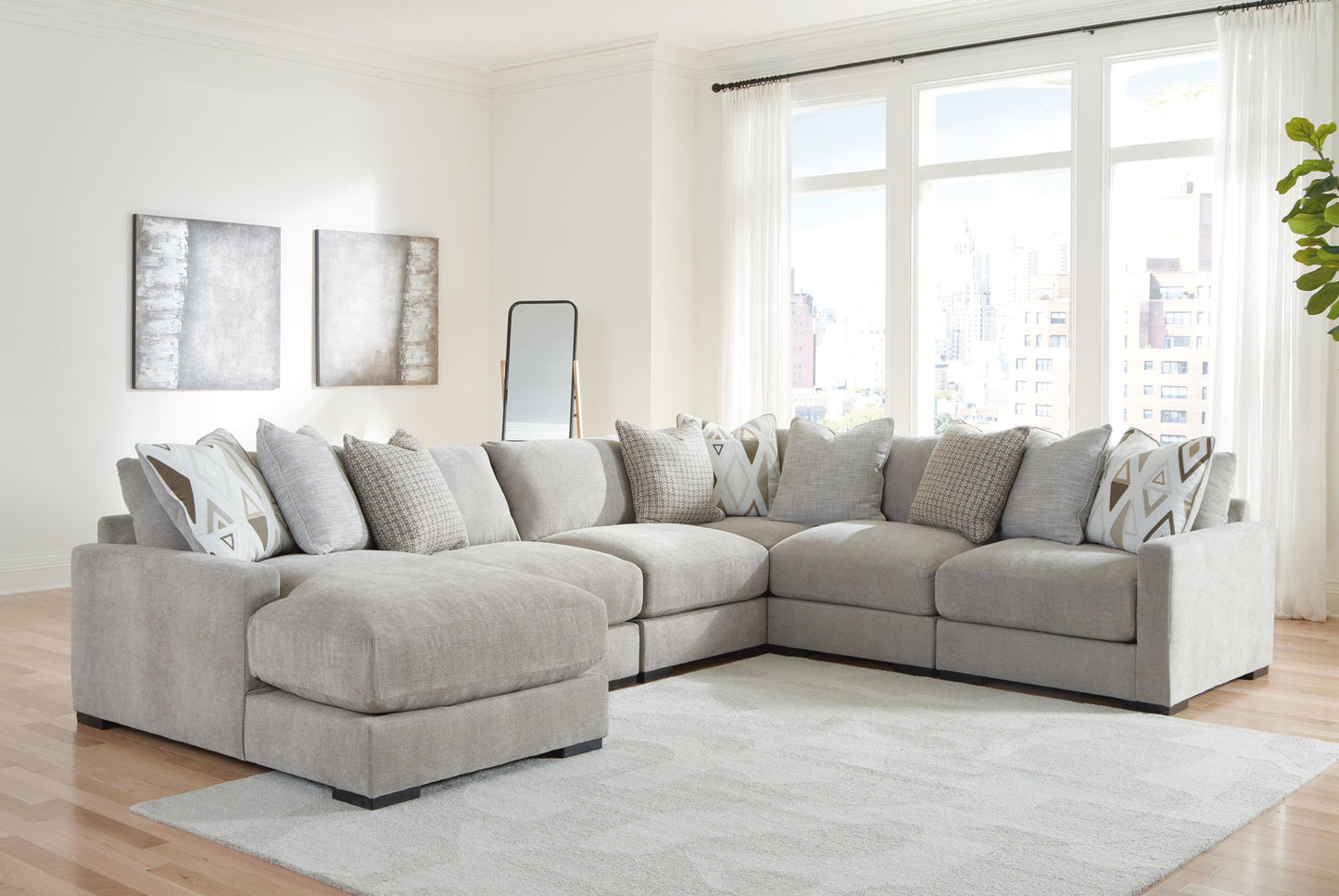 Aslan Court - Sectional