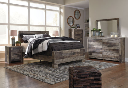 Derekson - Panel Bed