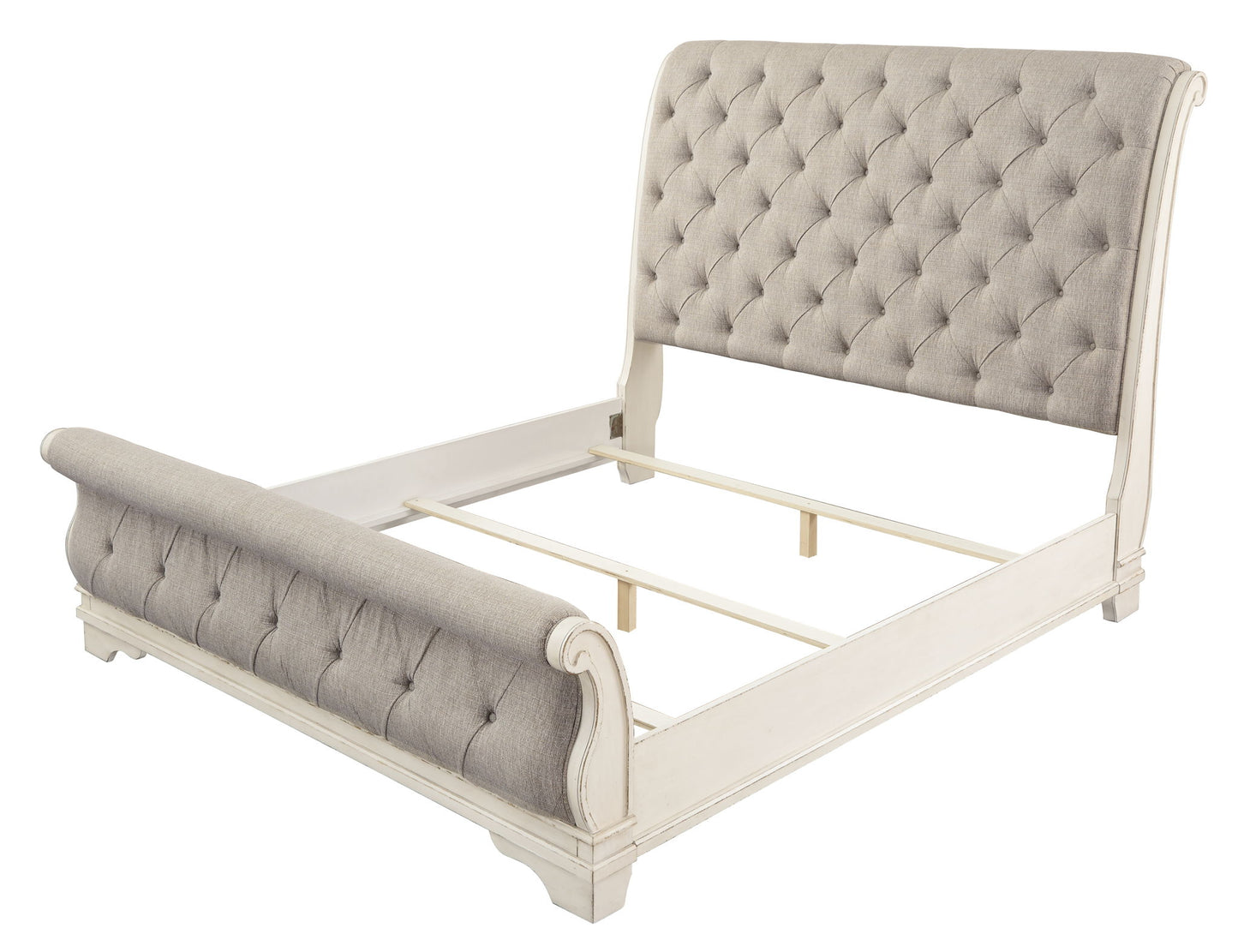 Realyn - Upholstered Sleigh Bed