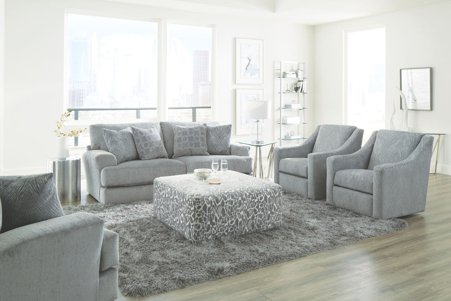 Lamar - Cocktail Ottoman