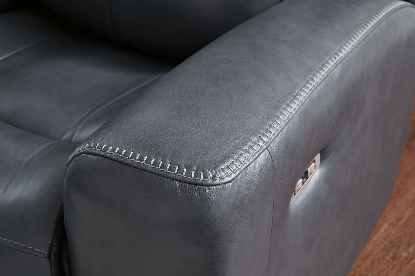 Bexhurst - Power Recliner With Adjustable Headrest