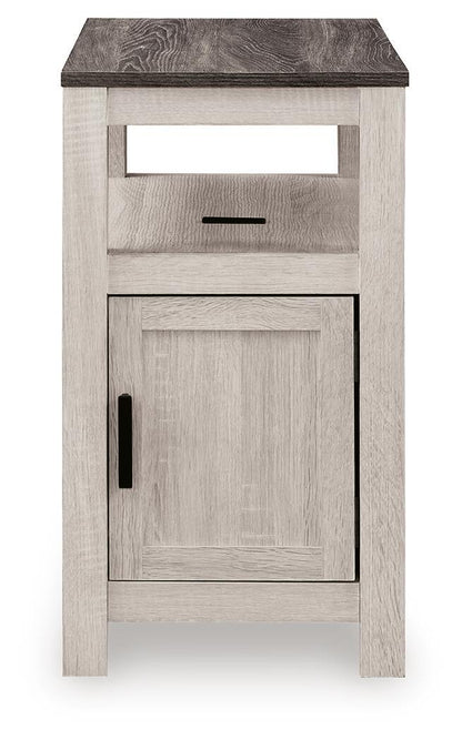 Fendenmore - Chair Side End Table
