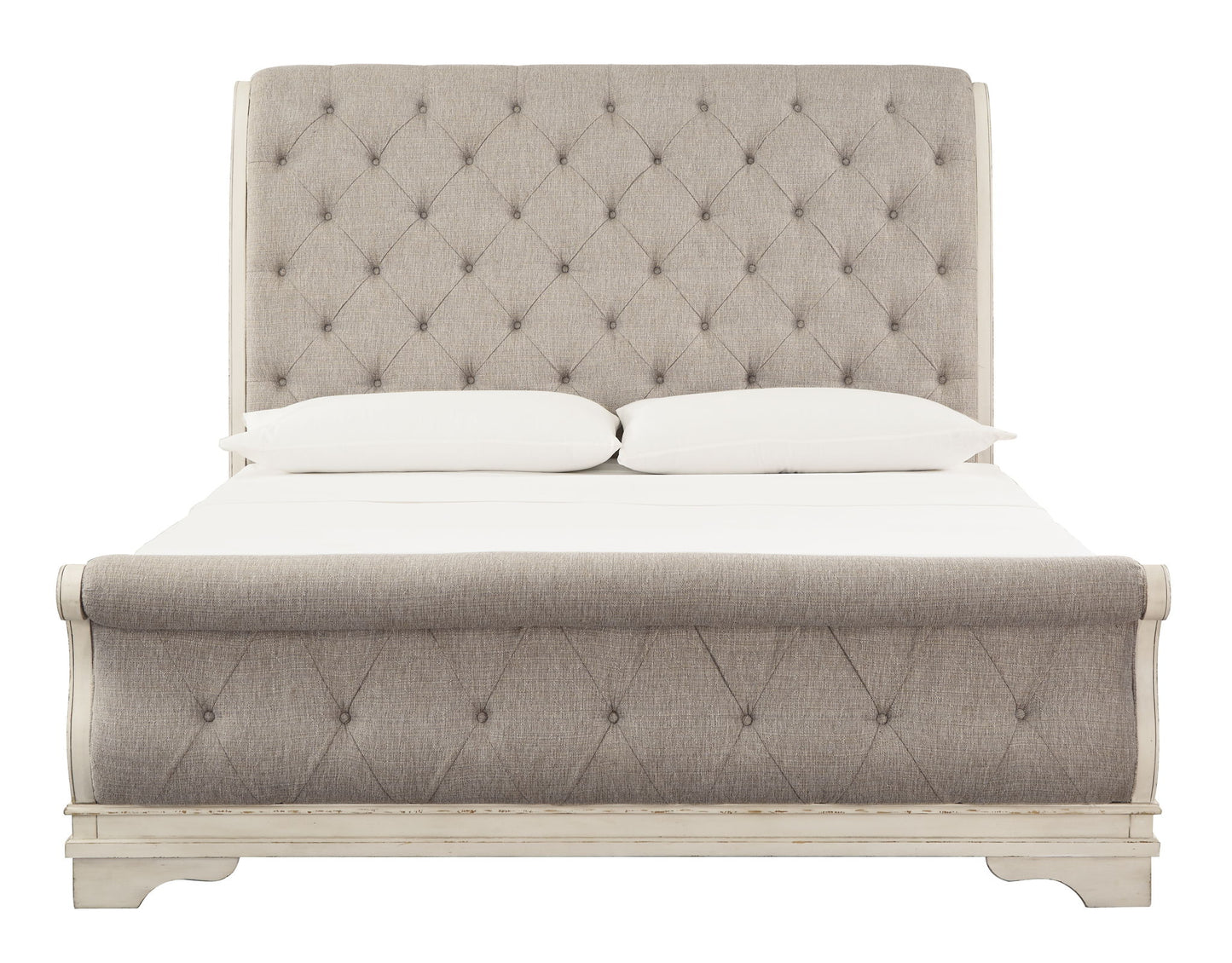 Realyn - Upholstered Sleigh Bed