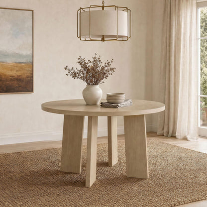Strouse 47-inch Round Wood Dining Room Table Natural Oak