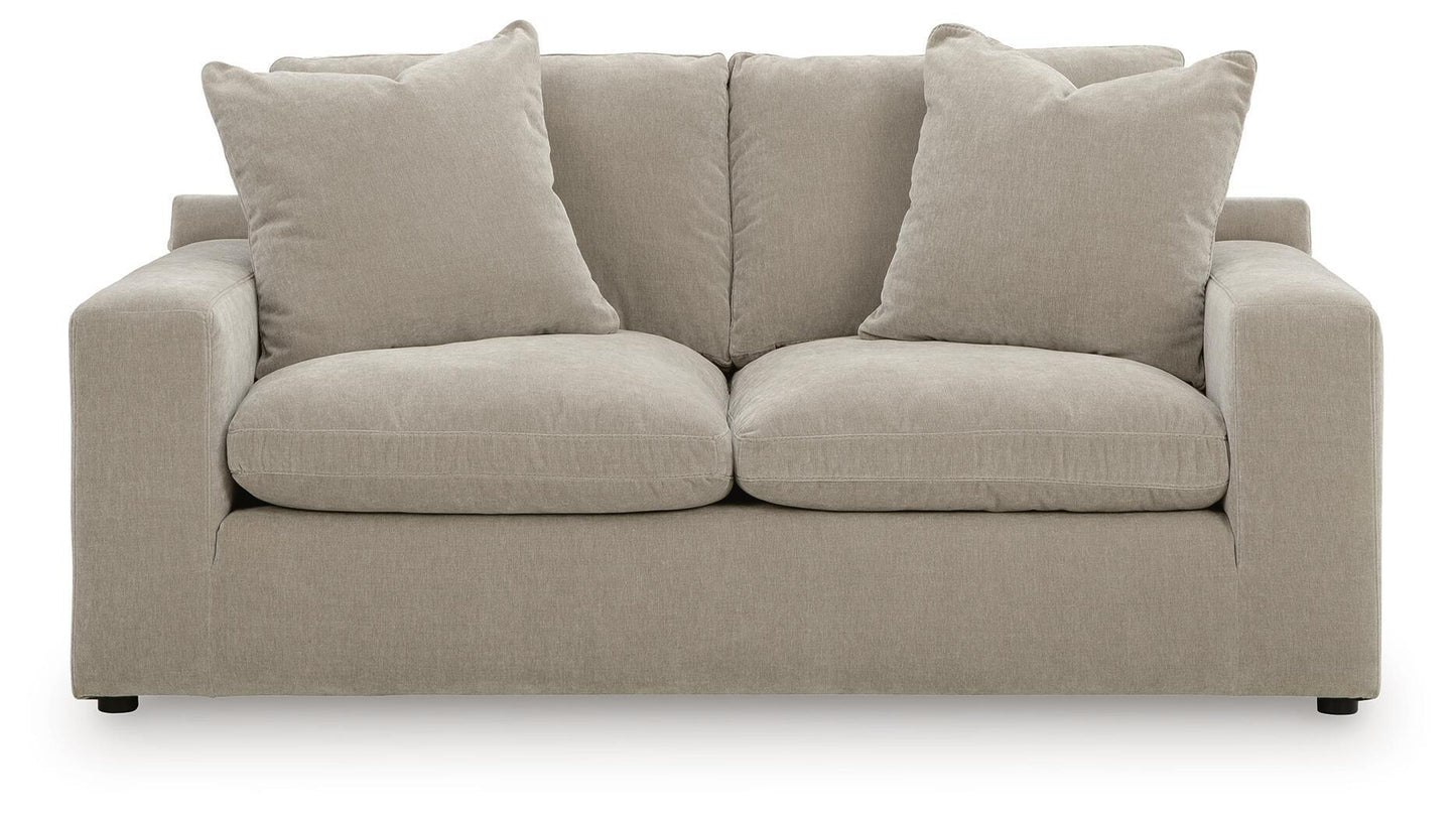 Maxton Heights - Loveseat