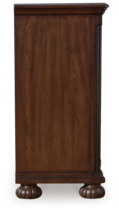 Lavinton - Dresser - Brown