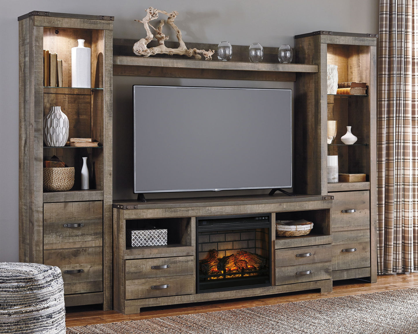Trinell - Entertainment Center