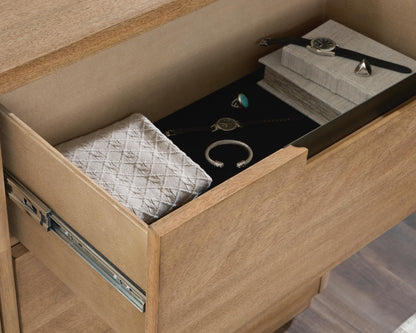 Pamaria - Dresser