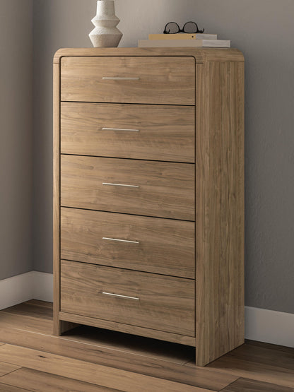 Gramburg - Five Drawer Chest - Warm Natural Brown