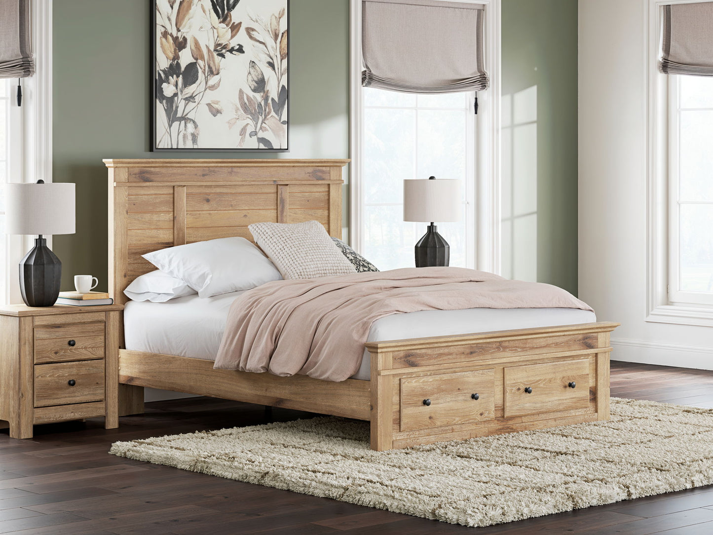 Makidern - Panel Storage Bed