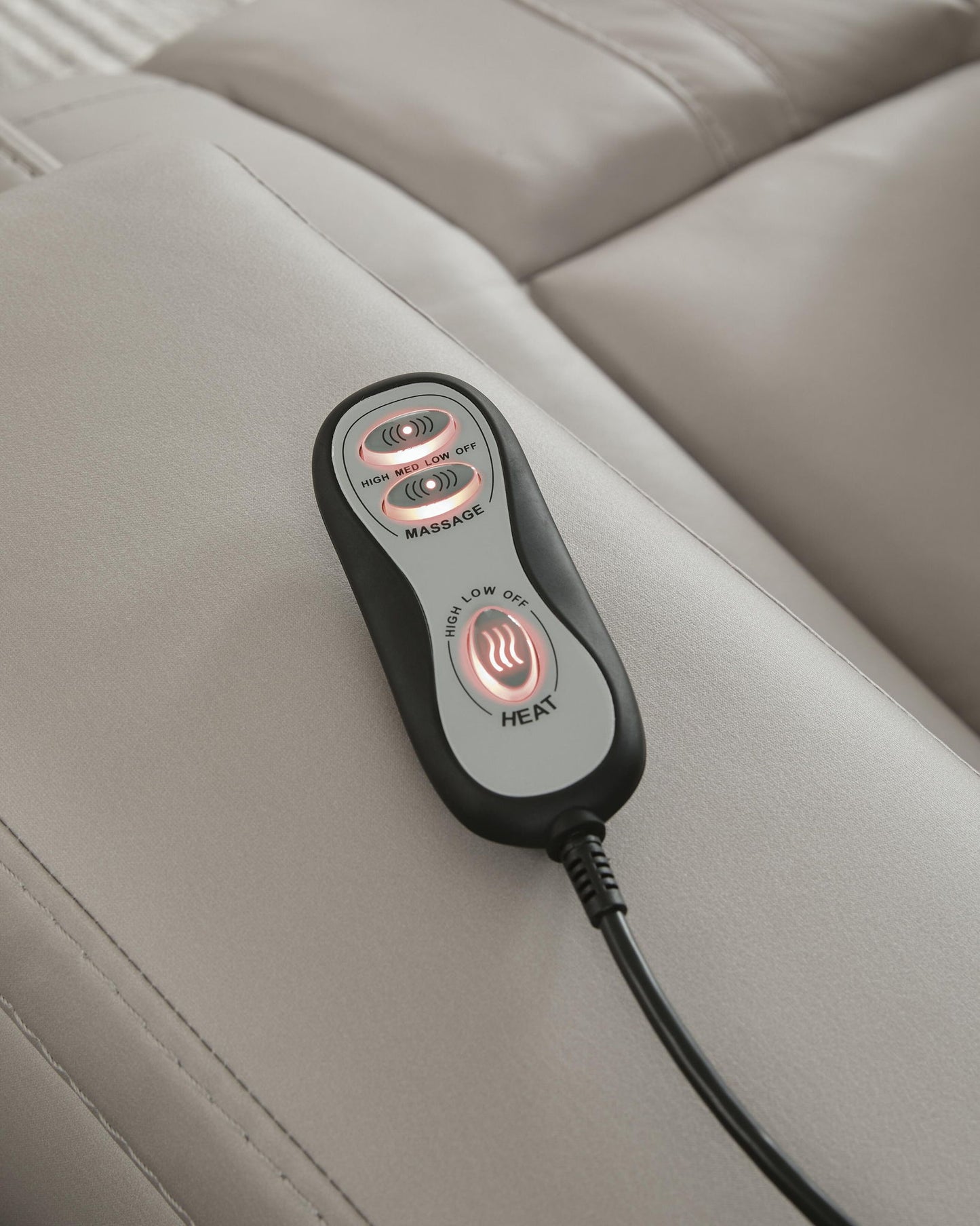 Elevate Edges - Glide Reclining Loveseat With Console - Coin