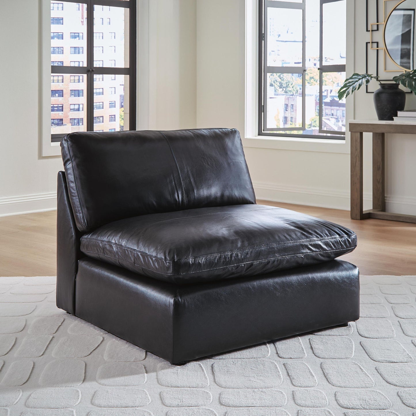 Emilia - Sectional