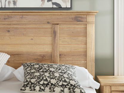 Makidern - Panel Storage Bed