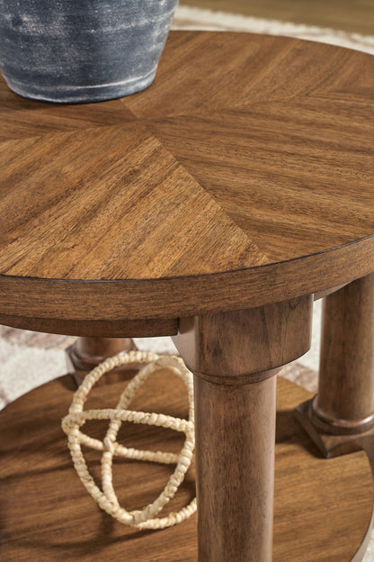 Chadworth - Round Table