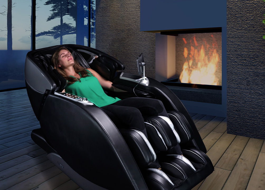 Luminary Syner-D - Massage Chair