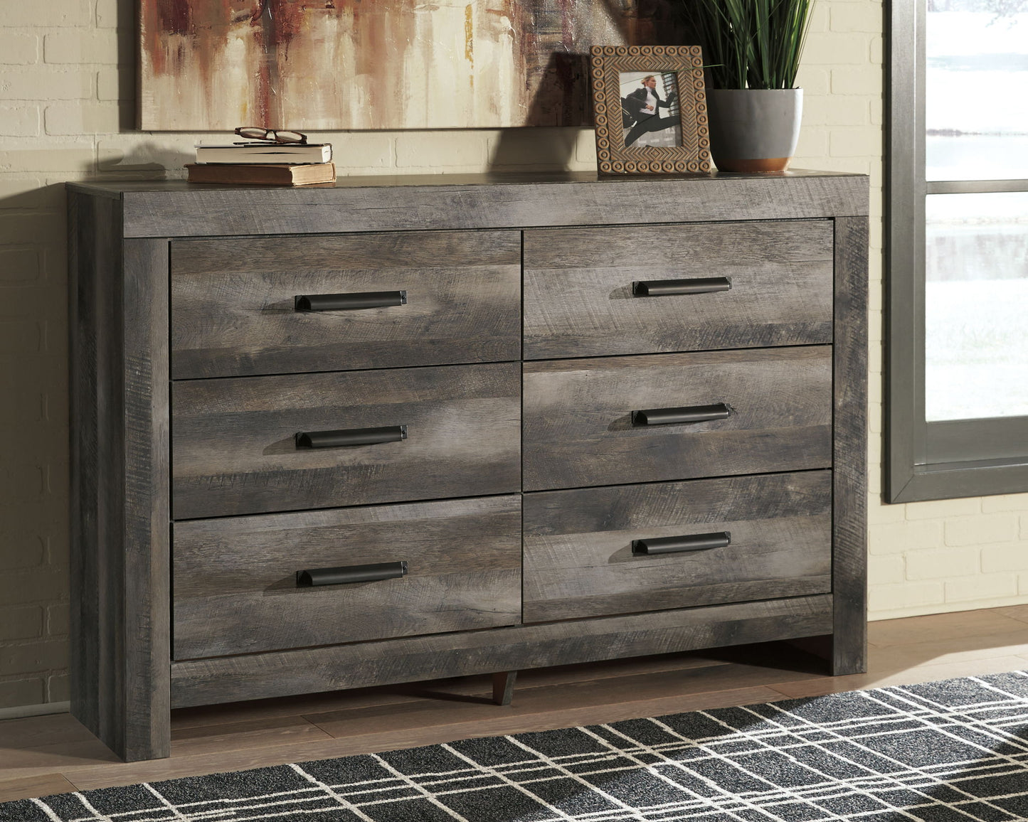 Wynnlow - Dresser