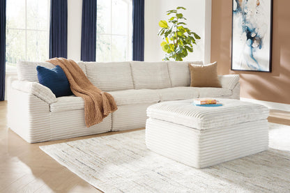 Fannin - 4-Piece Sectional With Ottoman - Ivory