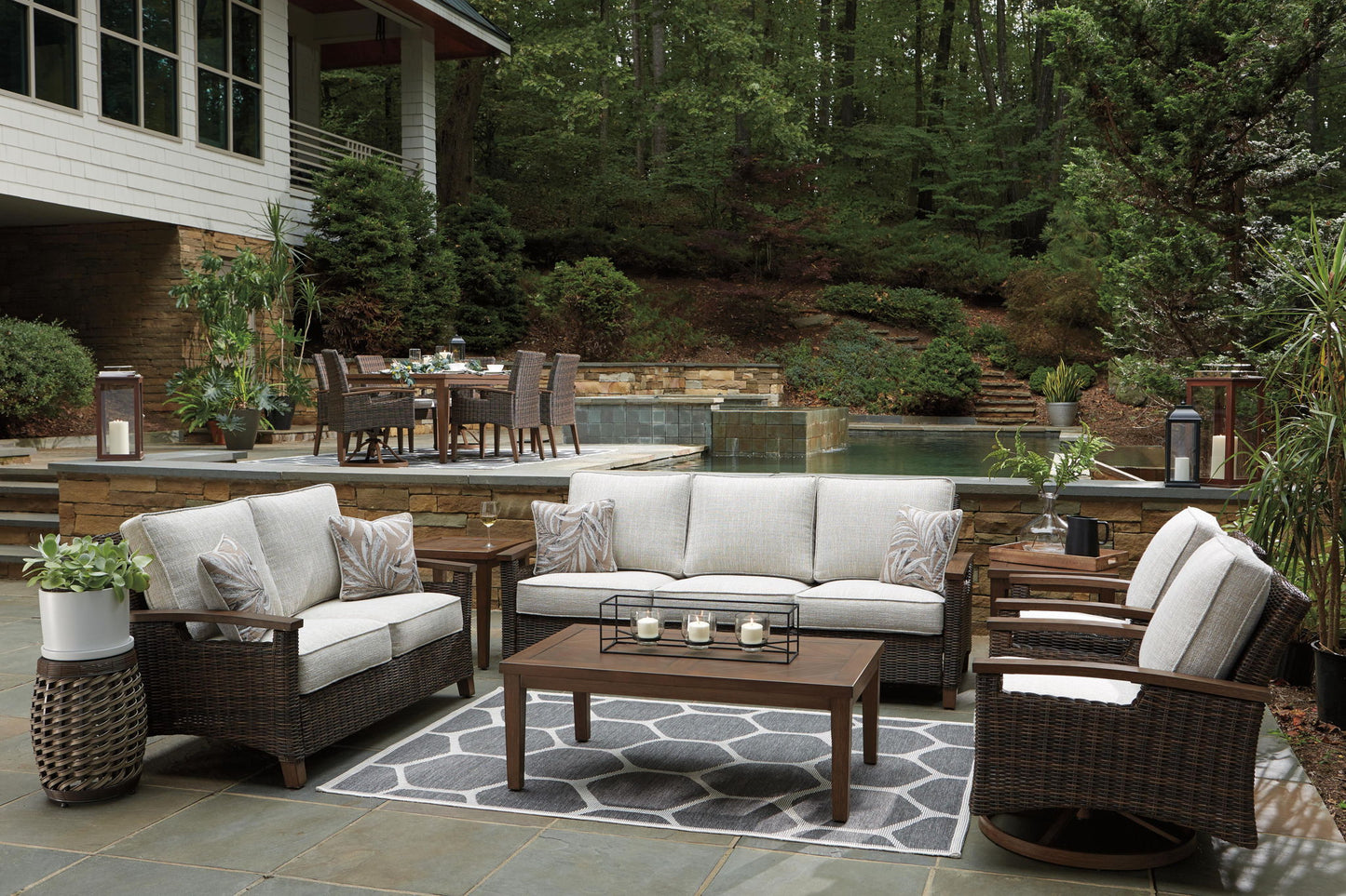 Paradise Trail - Sofa with Cushion - Medium Brown