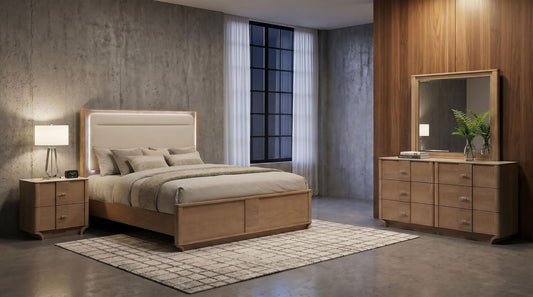 Leanne 4-piece Eastern King Bedroom Set Light Oak