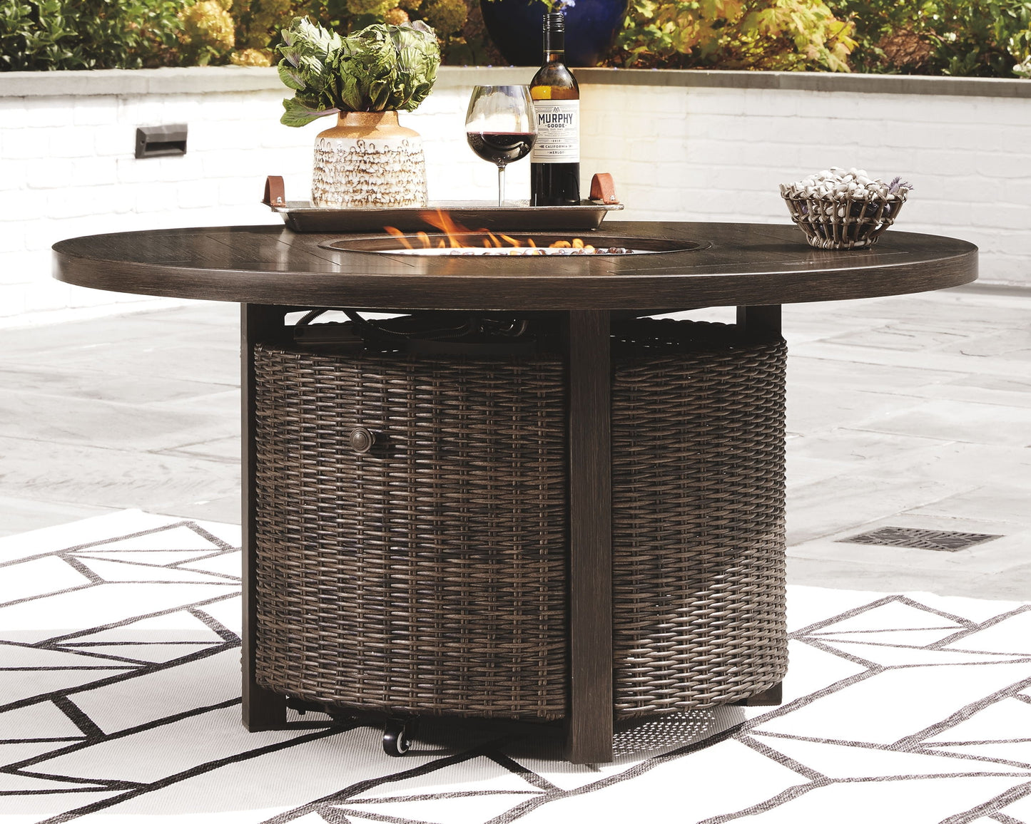 Paradise Trail - 5 Pc. - Conversation Set with 4 Swivel Lounge Chairs - Medium Brown
